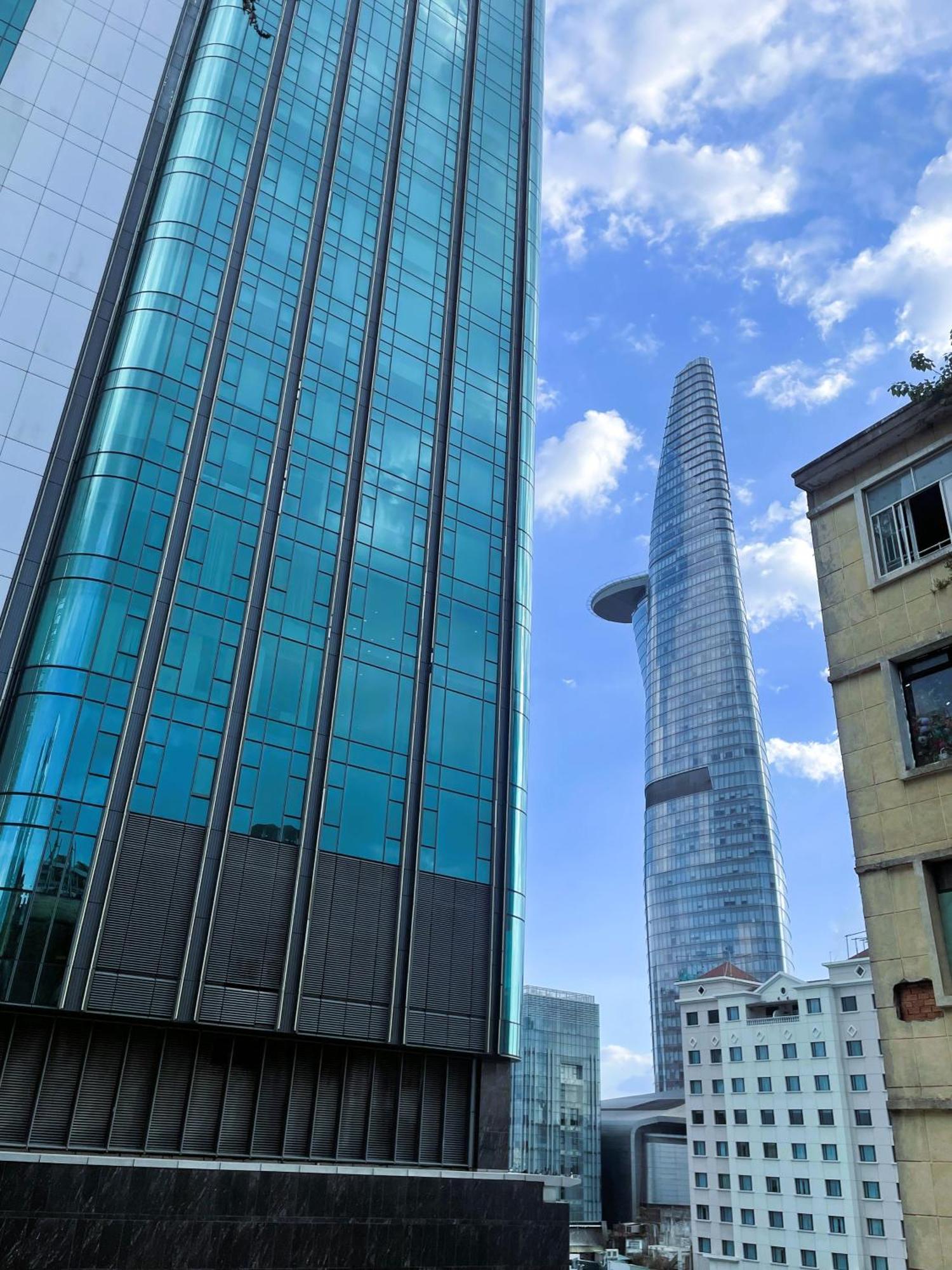 6even - Pho Di Bo Nguyen Hue *